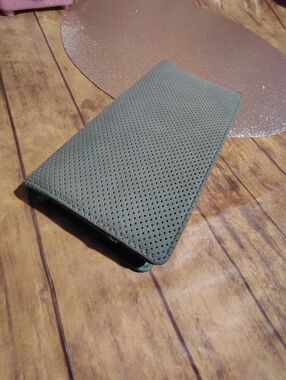 Universal Thread Sage Quilted Card Wallet